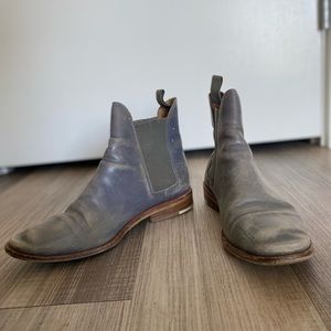 Everlane Italian leather Chelsea boot in 7.5